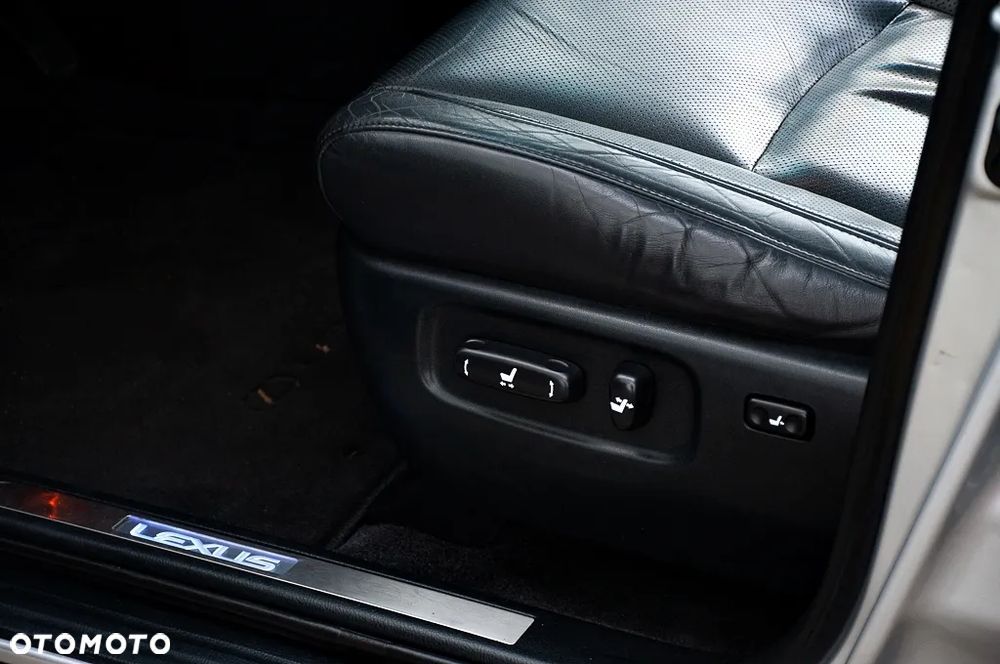 Lexus RX 400h Prestige + - 37