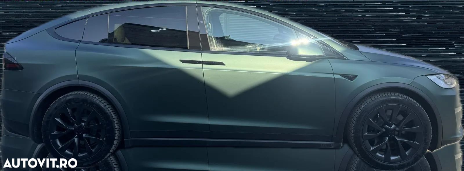 Tesla Model X Plaid - 1