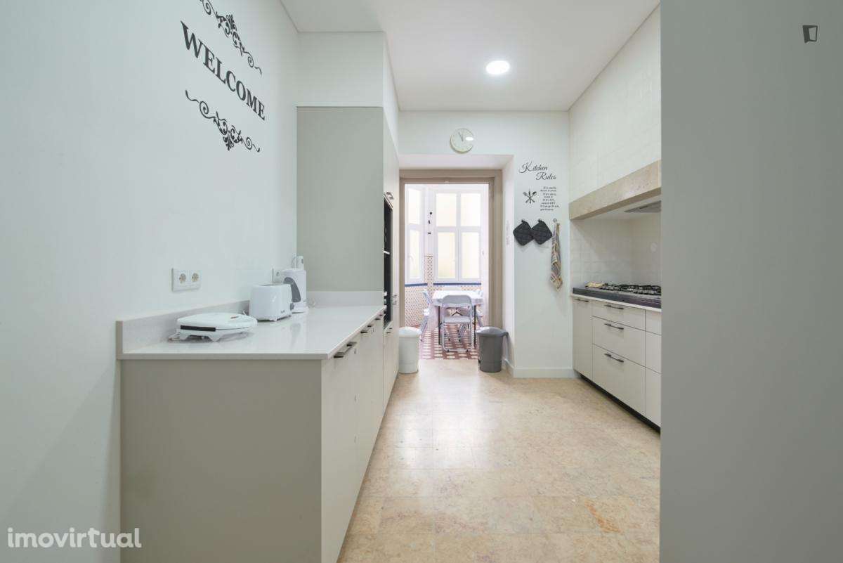 Quarto - localizado em Saldanha Lisbon - Grande imagem: 3/49