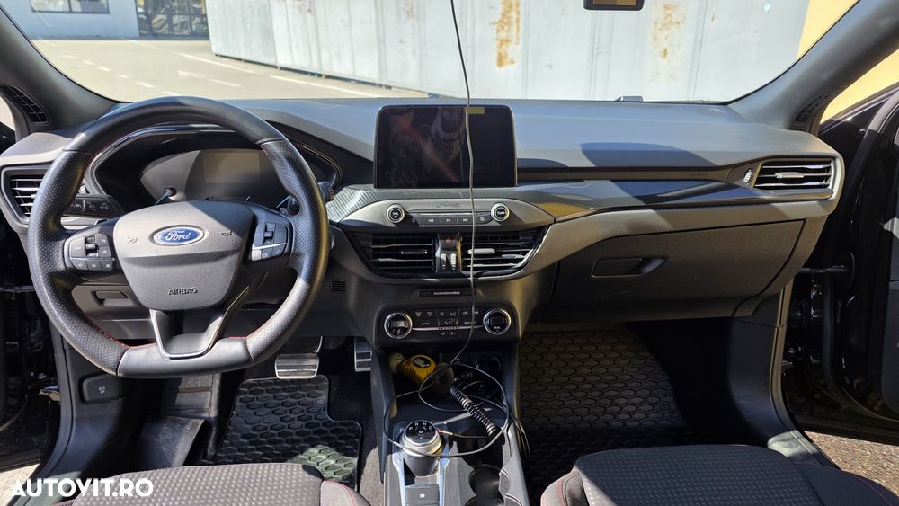 Ford Focus 1.5 EcoBlue Start-Stopp-System Aut. ST-LINE - 6