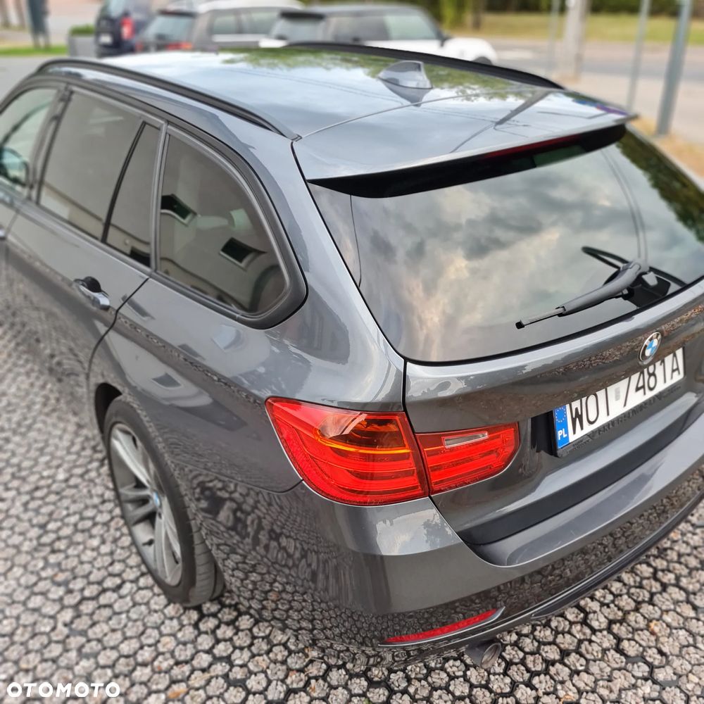 BMW Seria 3 320d Touring Sport Line - 14