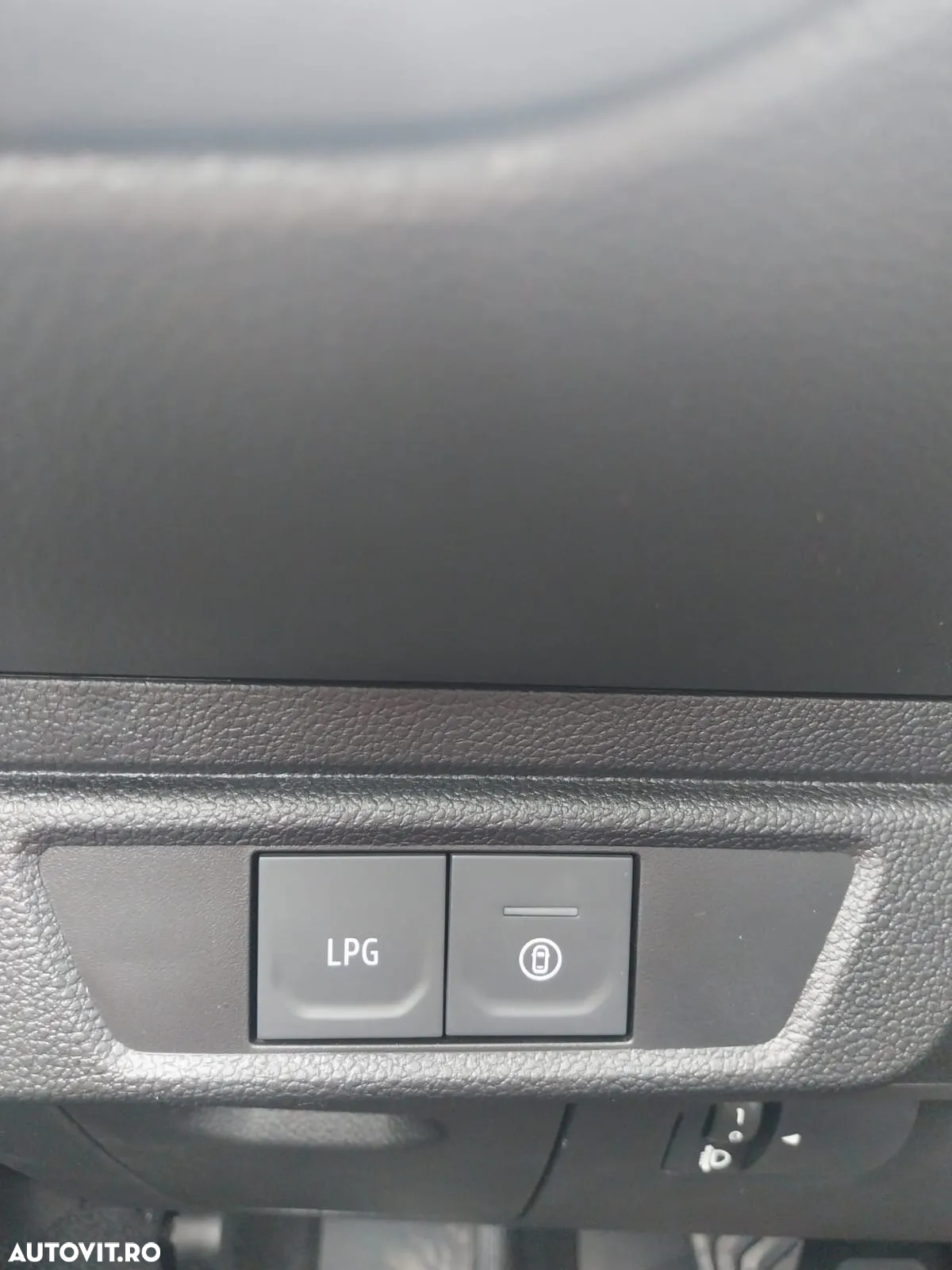 Dacia Sandero Stepway ECO-G 100 MT6 Extreme - 9