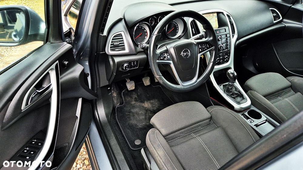 Opel Astra 1.4 T Cosmo - 26