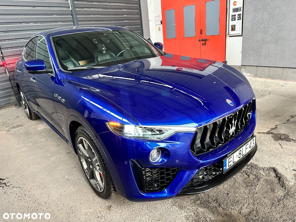 Maserati Levante Q4 - 1