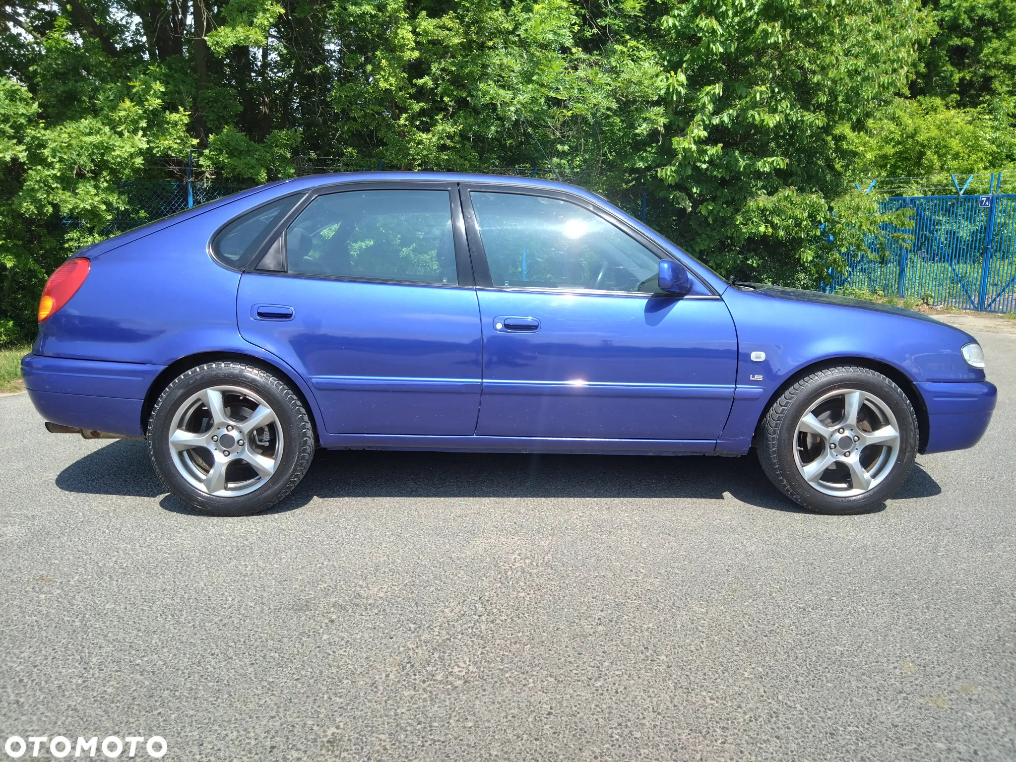 Toyota Corolla - 4