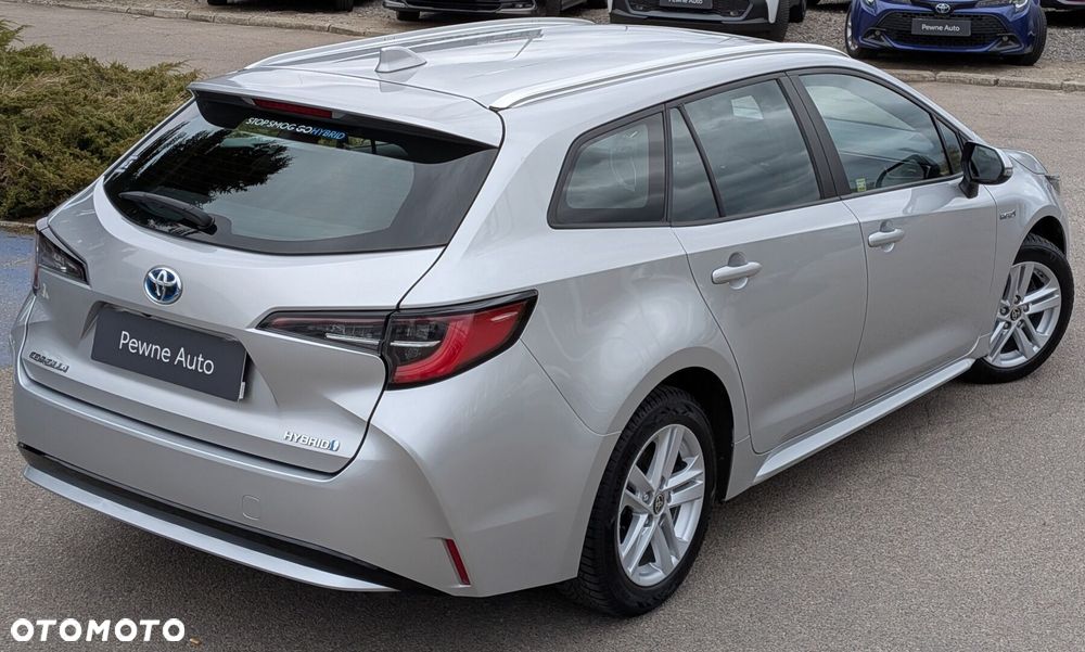 Toyota Corolla 1.8 Hybrid Comfort - 17