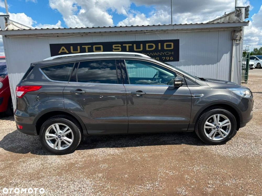 Ford Kuga 1.5 EcoBoost 2x4 Titanium - 28