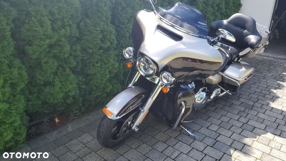 Harley-Davidson Touring Ultra Limited - 4