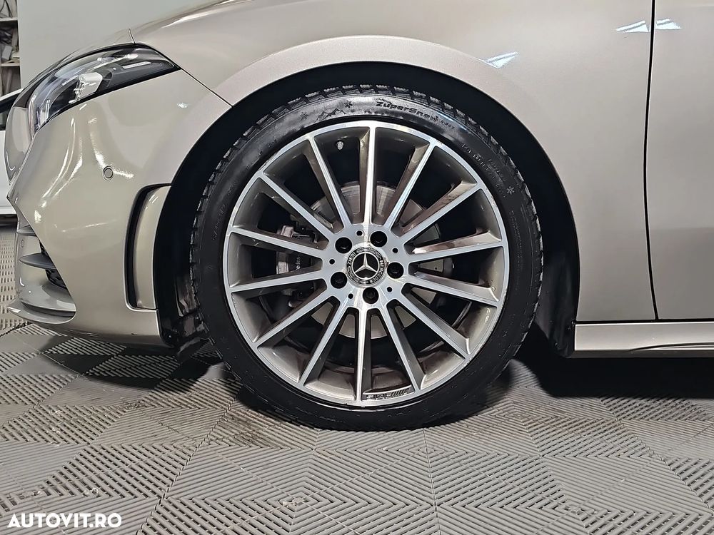 Mercedes-Benz A 200 Sedan 7G-DCT AMG Line - 13