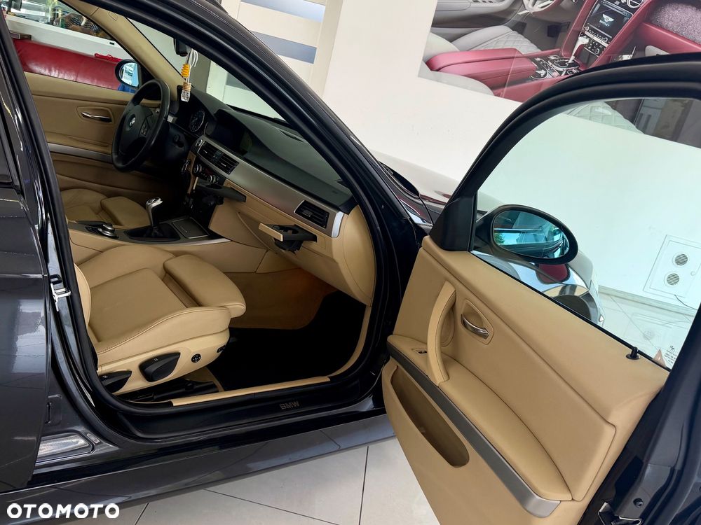 BMW Seria 3 - 36