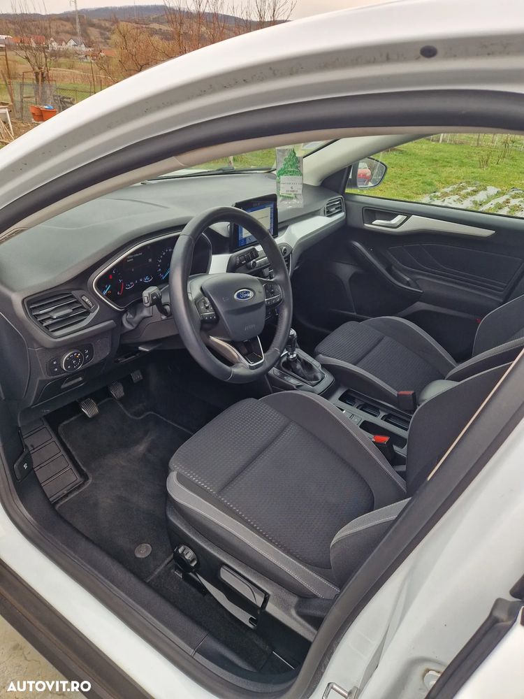 Ford Focus 1.5 EcoBlue Start-Stopp-System COOL&CONNECT - 16