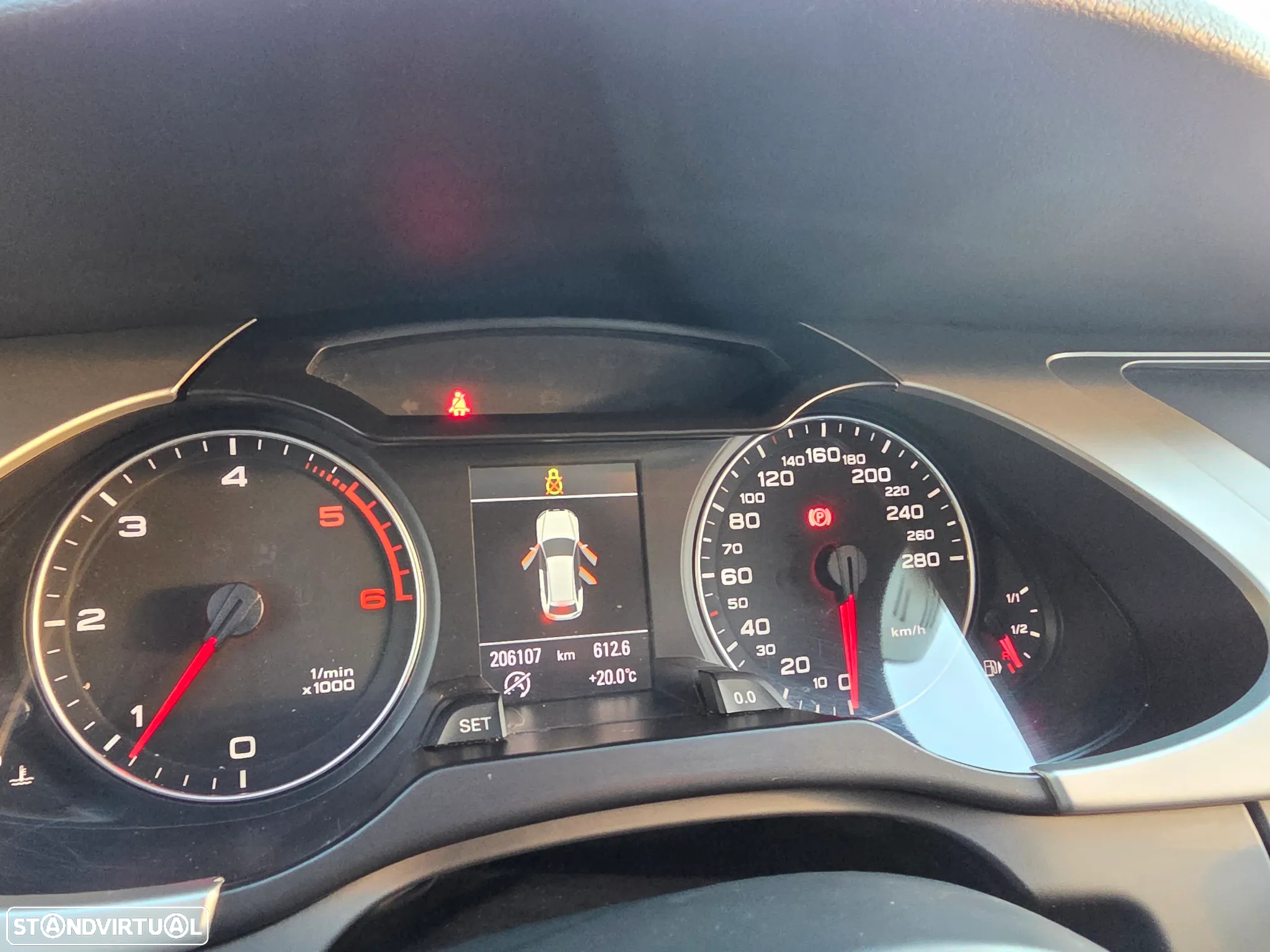 Audi A4 Avant 2.0 TDI exclusive - 30