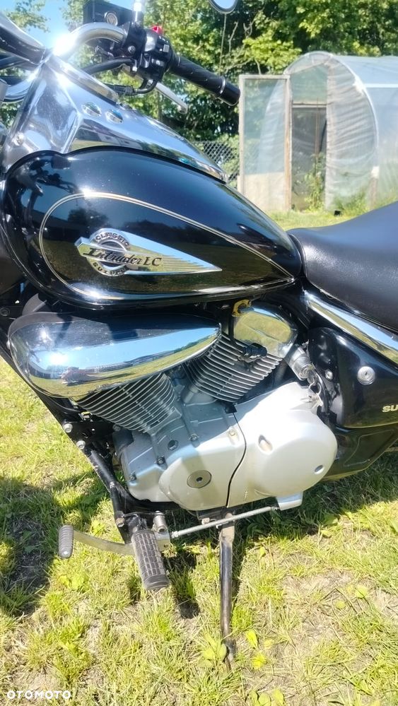Suzuki Intruder - 10