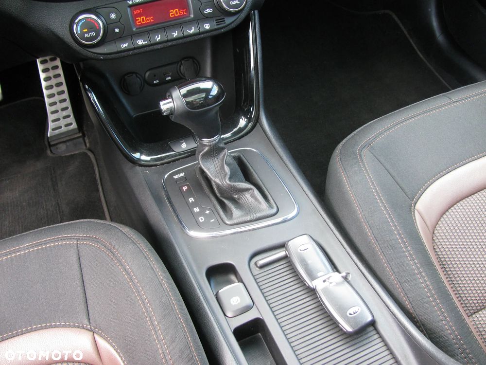 Kia Ceed 1.6 GDI DCT Platinum Edition - 23
