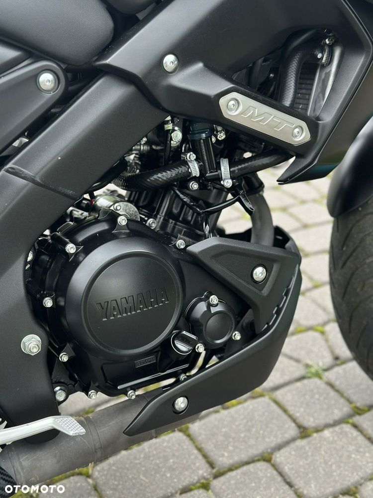 Yamaha MT - 17