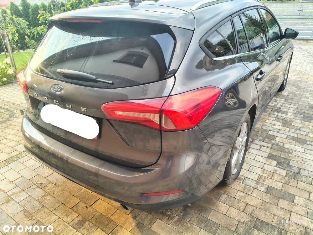 Ford Focus 2.0 EcoBlue Titanium - 5