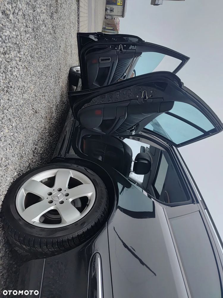 Mercedes-Benz Klasa E 500 Avantgarde Sport Edition - 13