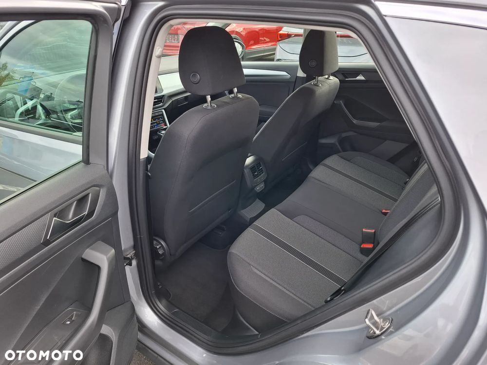 Volkswagen T-Roc ver-1-5-tsi-life-dsg - 15