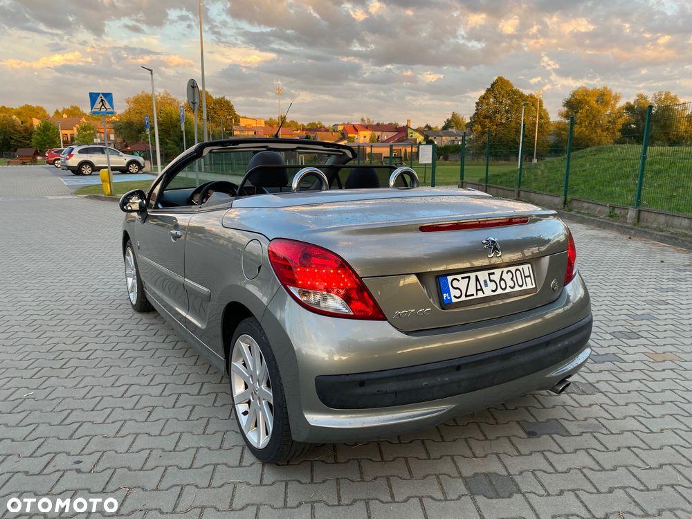 Peugeot 207 CC 120 VTi Roland Garros - 13