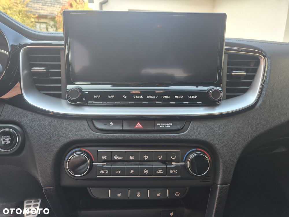 Kia ProCeed 1.5 T-GDI GT Line - 10