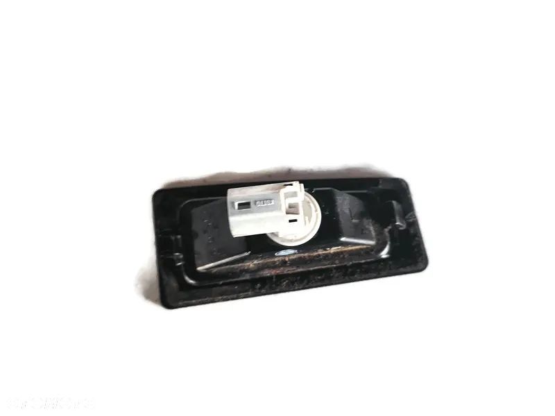 MAZDA CX-3 15r LAMPKA TABLICY REJESTRACYJNEJ - 2