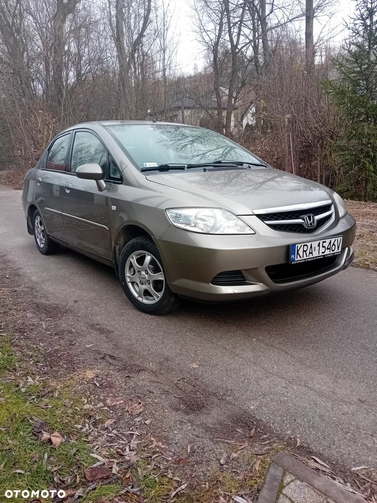 Honda City 1.4 Comfort - 1