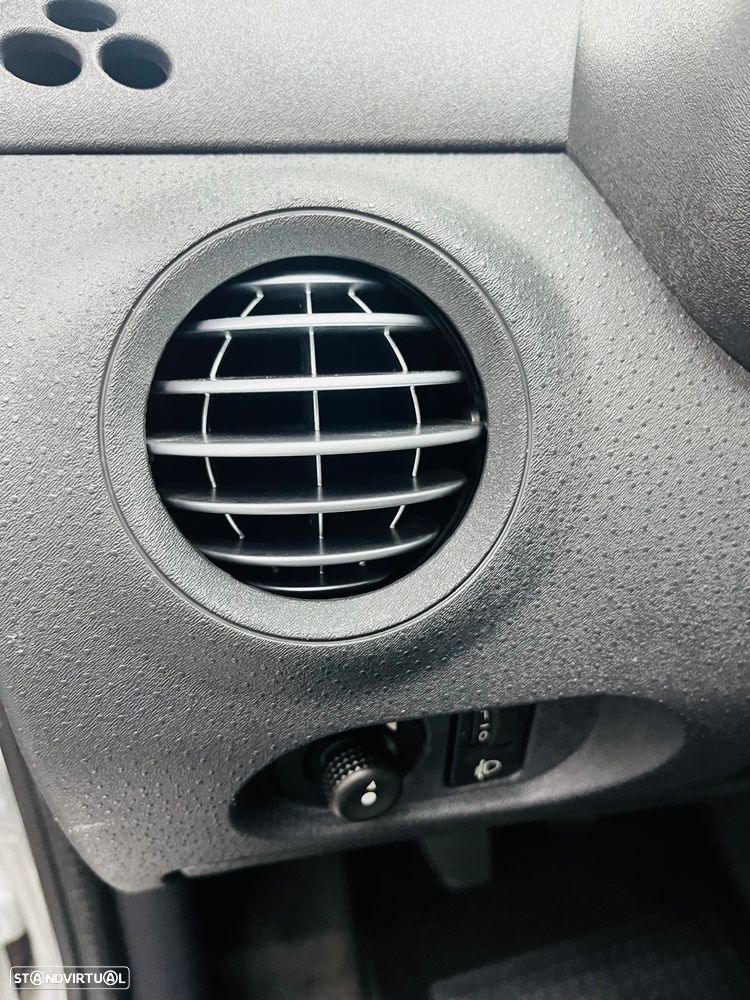 Citroën C3 1.1 SX + - 40