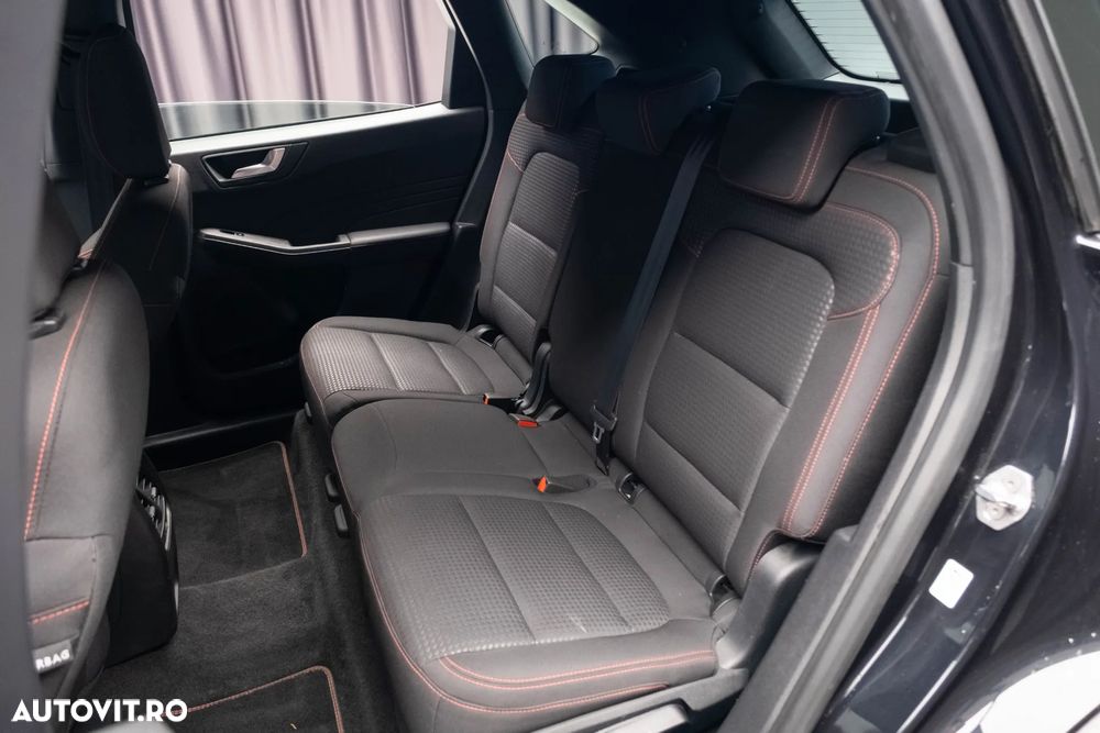 Ford Kuga 2.5 Duratec FHEV ST-LINE - 11