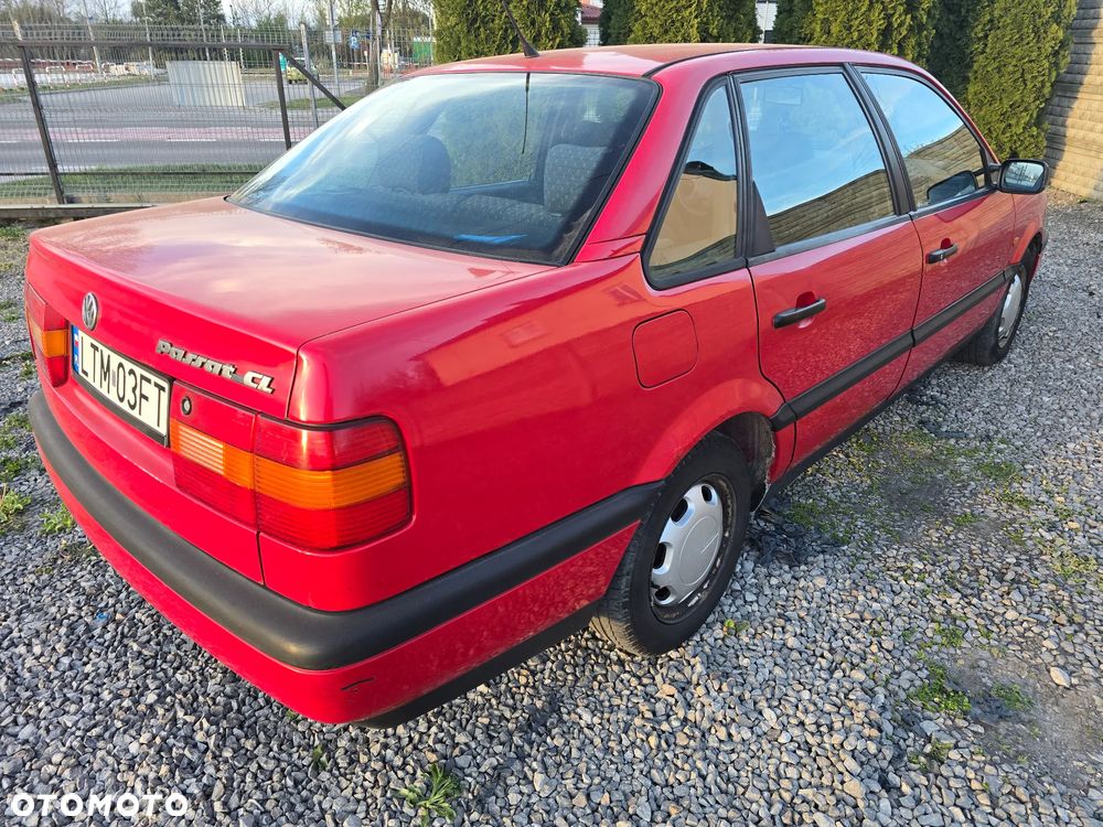Volkswagen Passat 1.8 GL - 3