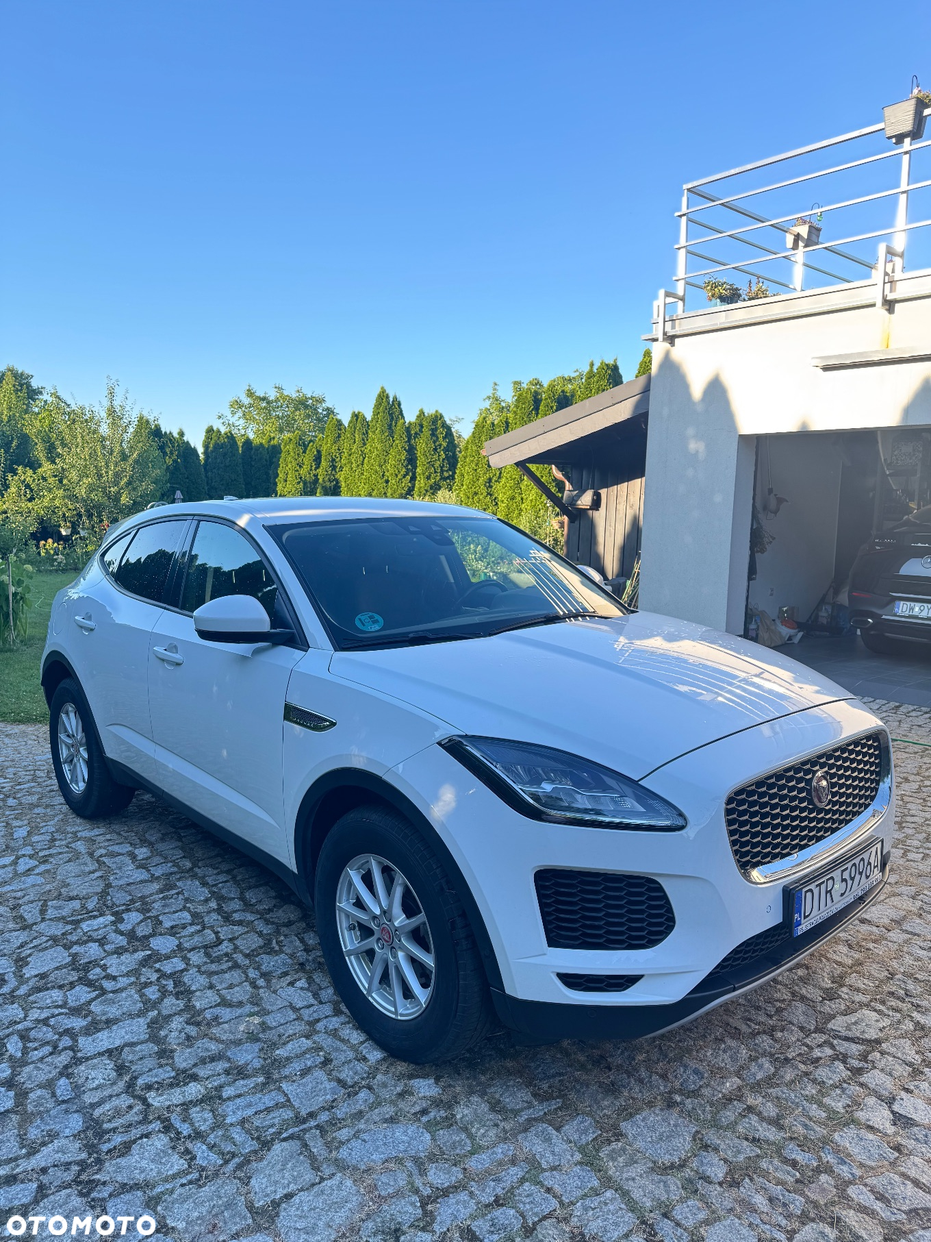 Jaguar E-Pace 2.0 i4D AWD - 2