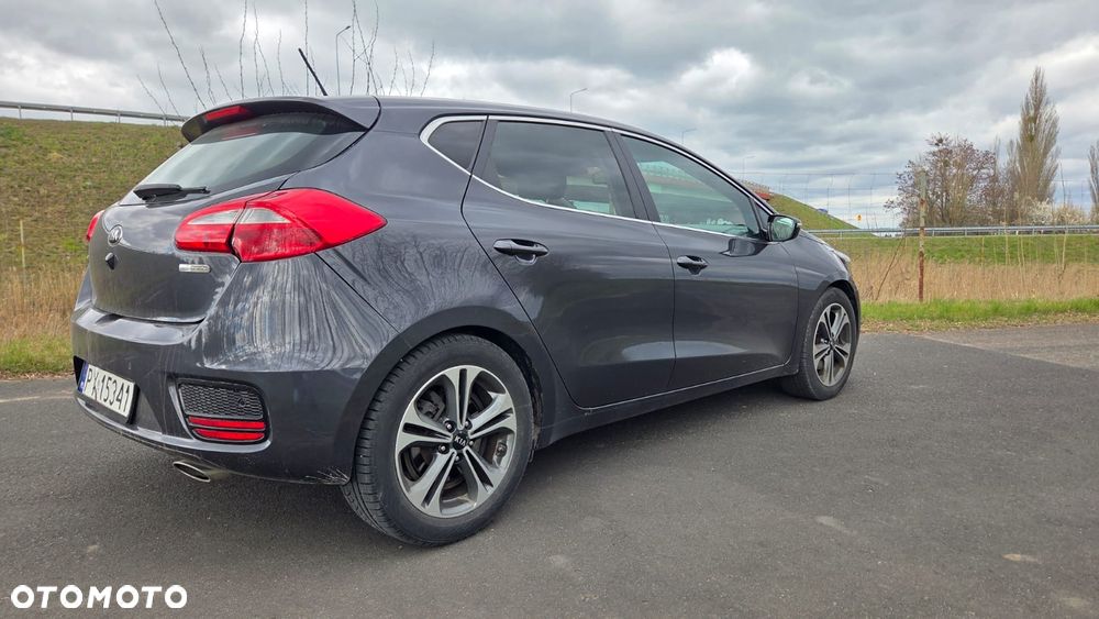 Kia Ceed 1.6 CRDi 136 DCT ISG Platinum Edition - 14