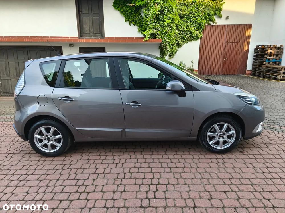 Renault Scenic 1.6 16V 110 TomTom Edition - 8
