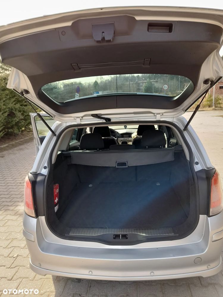 Opel Astra 1.6 Enjoy - 12
