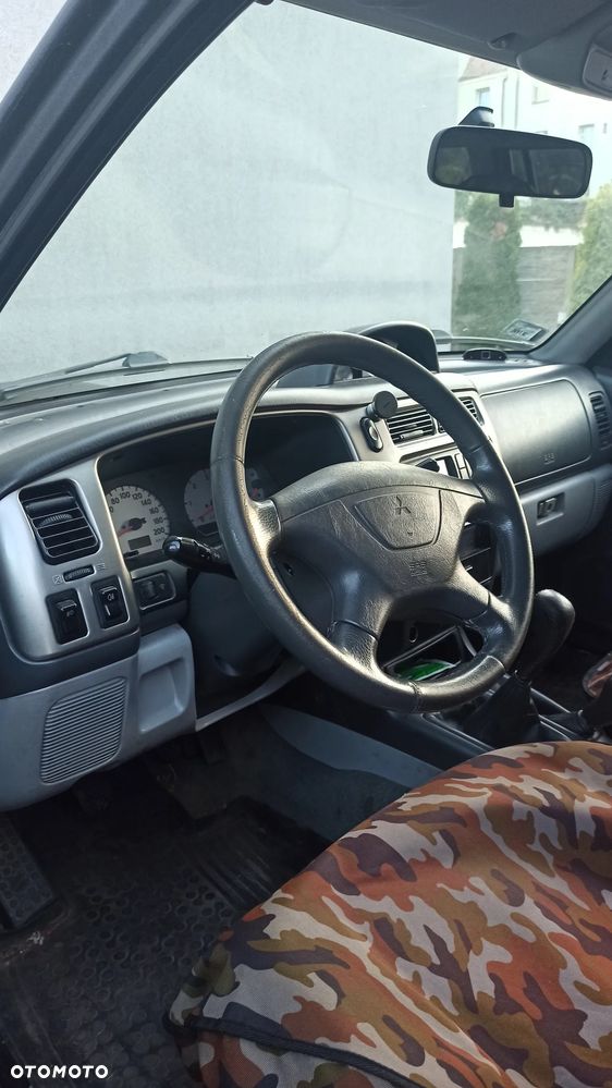 Mitsubishi Pajero Sport - 20