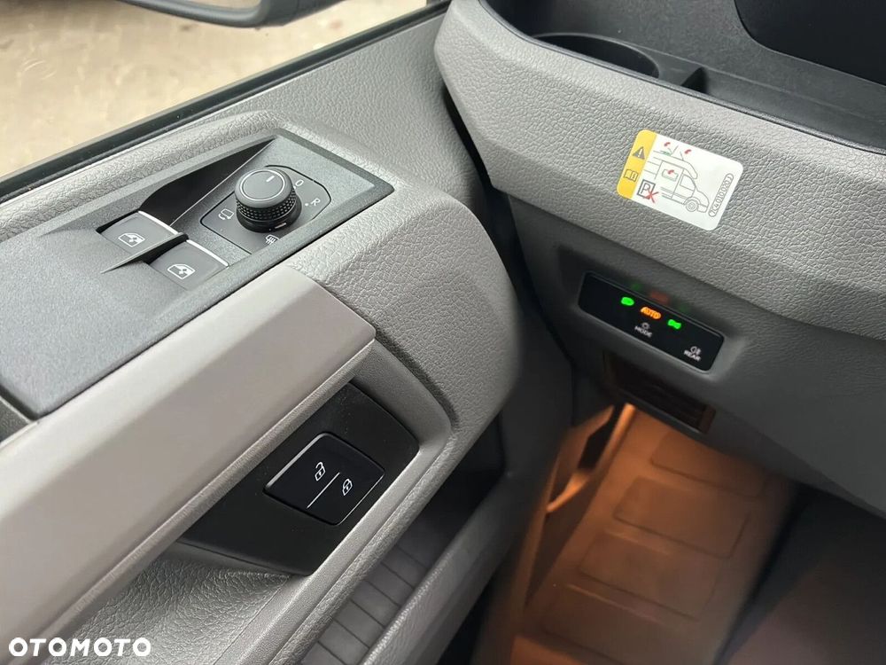 Volkswagen California - 23