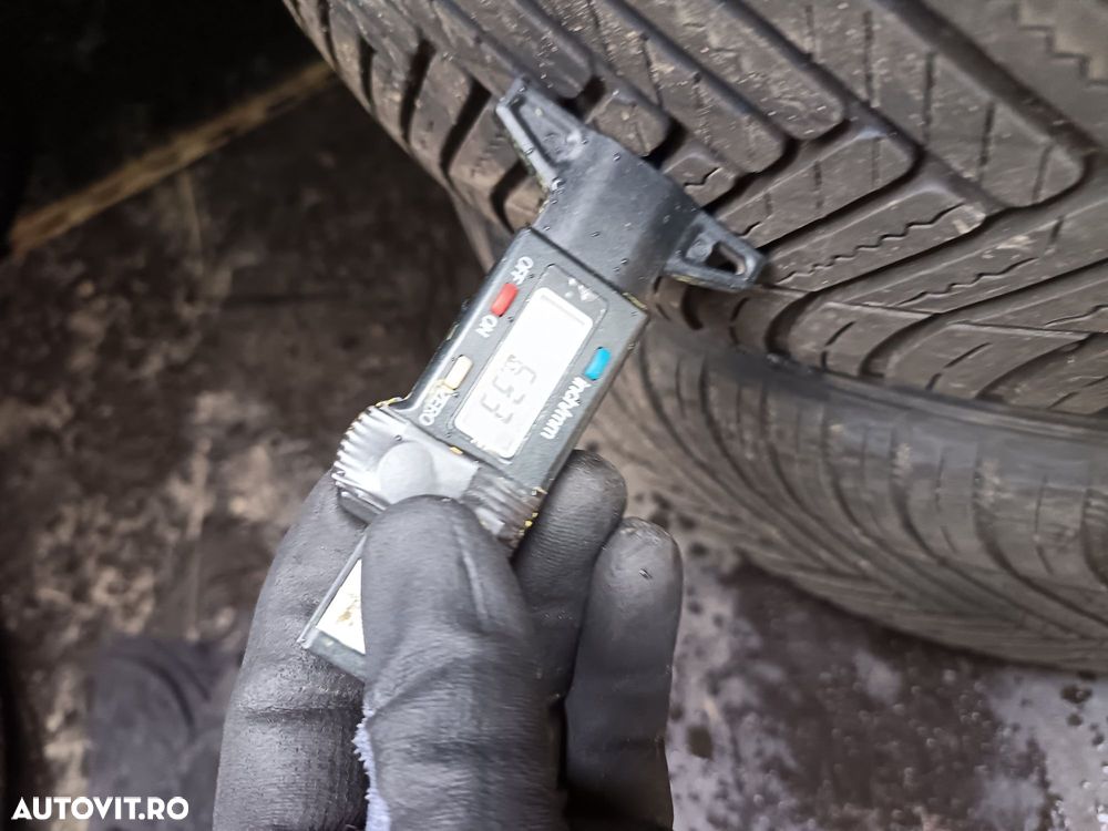 Anvelope 4sezoane ms 225 40 19 hankook 2023 6-8mm - 5