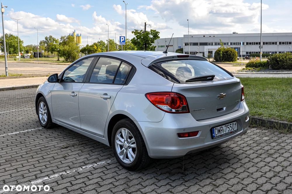 Chevrolet Cruze - 3