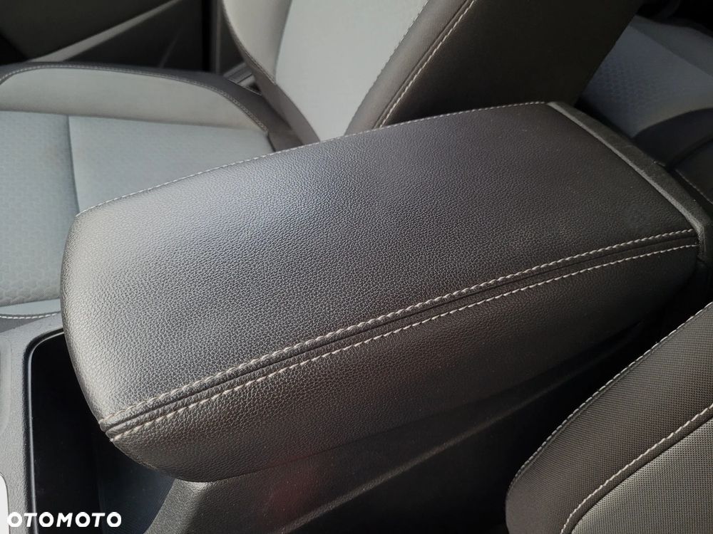 Ford Kuga 1.5 EcoBoost 4WD Trend - 31
