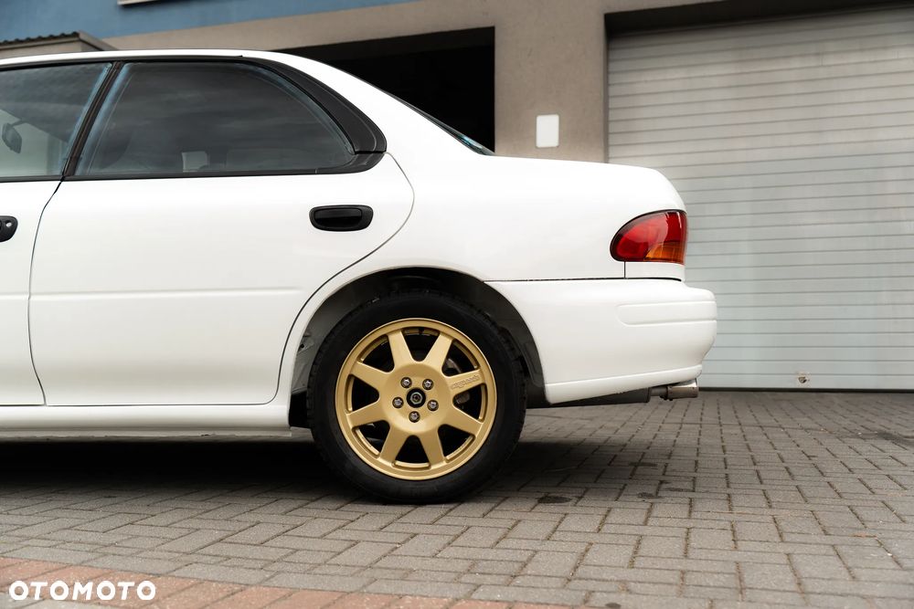Subaru Impreza - 12