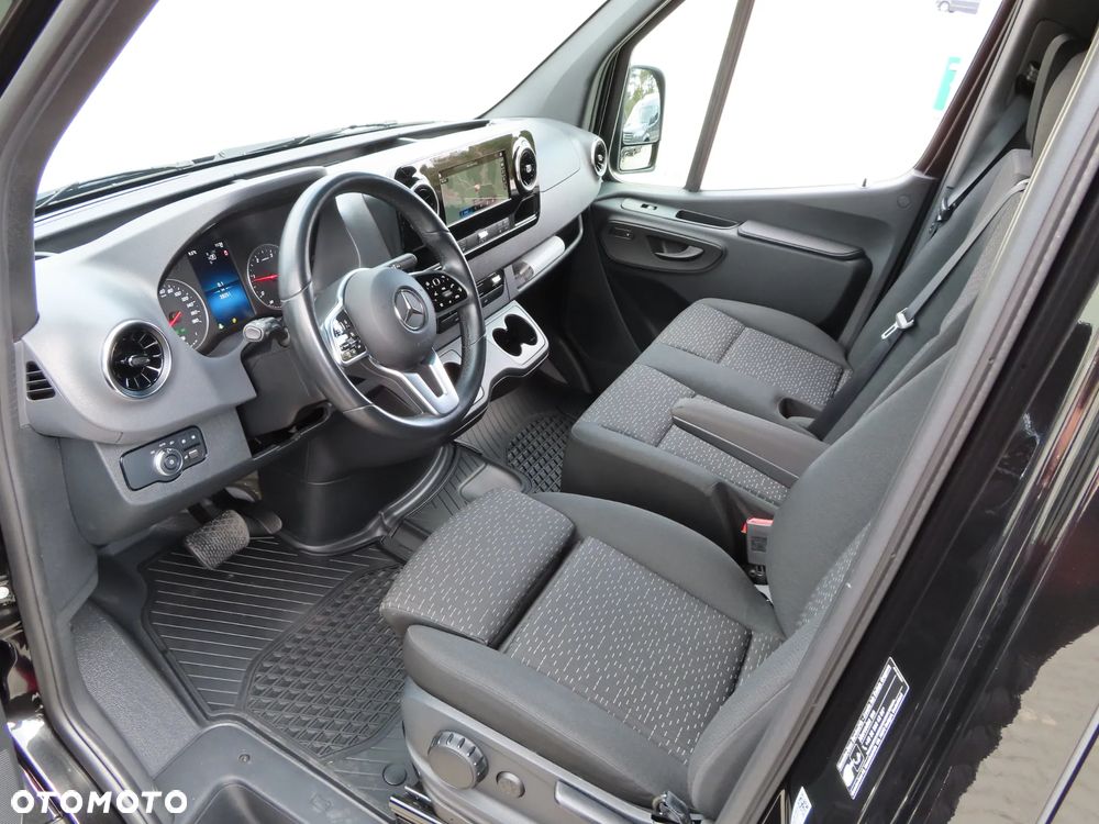 Mercedes-Benz Sprinter 319 CDI 190 KM 9G-Tronic Automat Model 907 AMG Panamericana GT AMG Furgon Blaszak Ekstra Długi LONG MAXI + 4800 mm Zawieszenie Tylne Pneumatyczne Adaptacyjne WZMACNIANY Rozstaw Osi 4325 mm Ładowność 941 Kg HAK 2800 Kg FULL Opcja Wyposażenia Stan Auta Nowy Jak Z Salonu OKAZJA DOSTEPNY I GOTOWY - 33