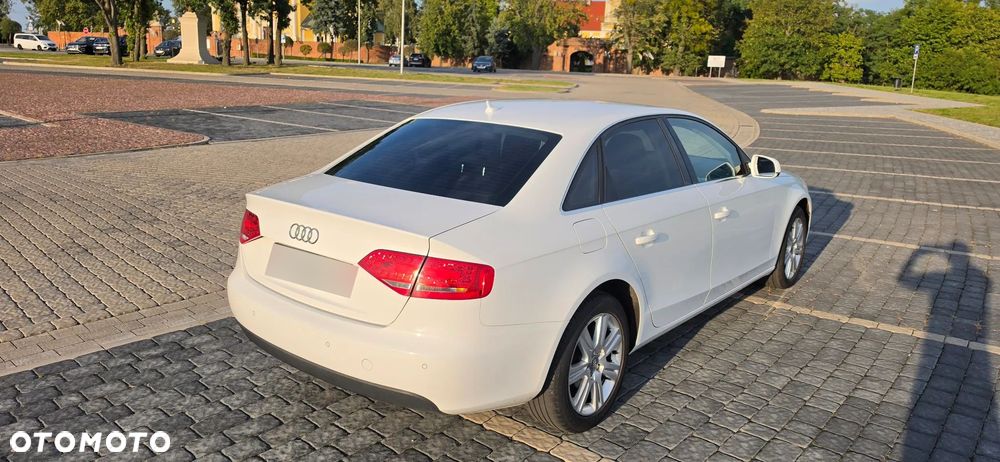 Audi A4 Limousine 2.0 TDI - 4