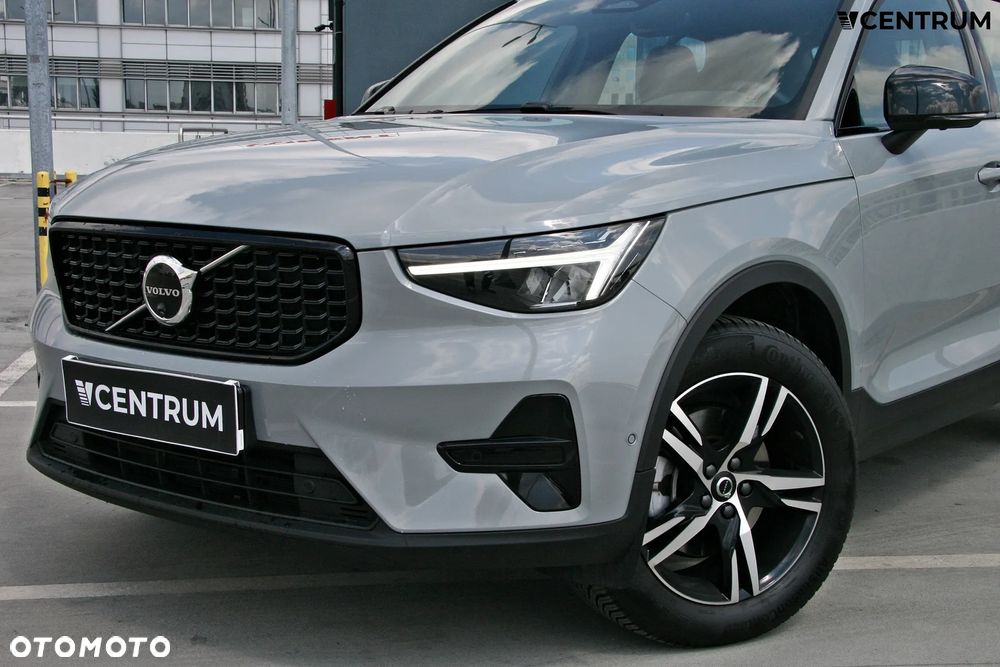 Volvo XC 40 B3 Plus Dark - 9