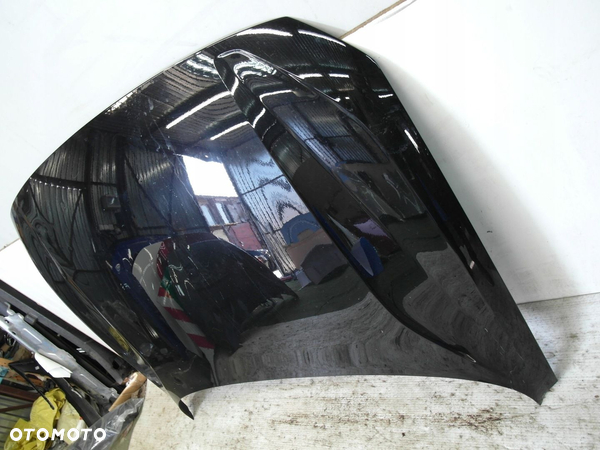MASKA VOLVO POLESTAR II 2 KILKA WGNIOTEK PO GRADZIE MASKA NR70