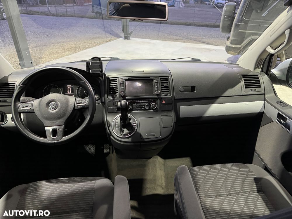 Volkswagen Multivan - 22