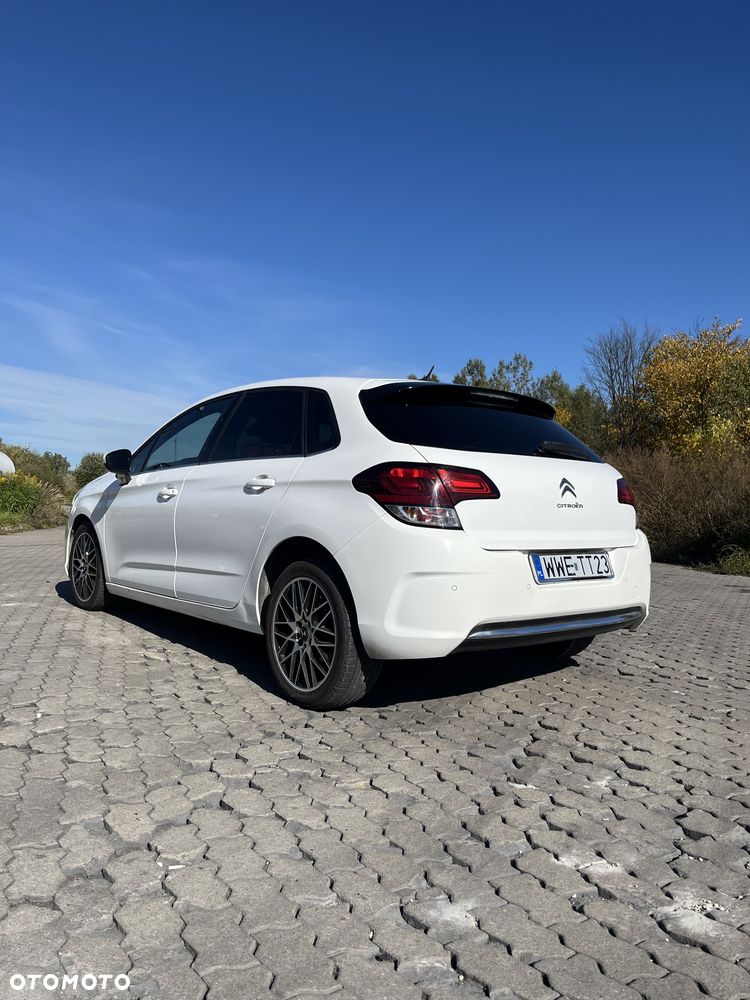 Citroen C4 2013 photo 2