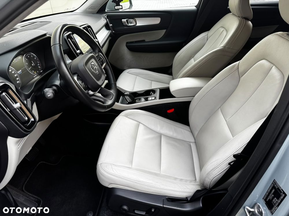 Volvo XC 40 T5 AWD Momentum - 11