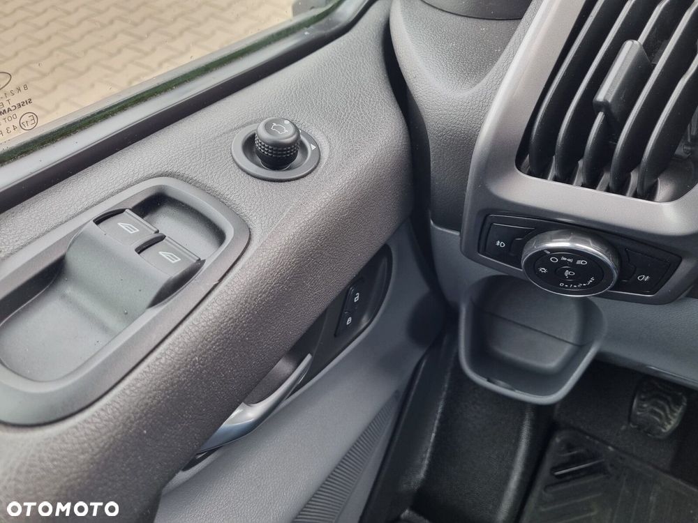 Ford transit-custom Long *39999zł NETTO* 2,0 TdCi/131KM - 17