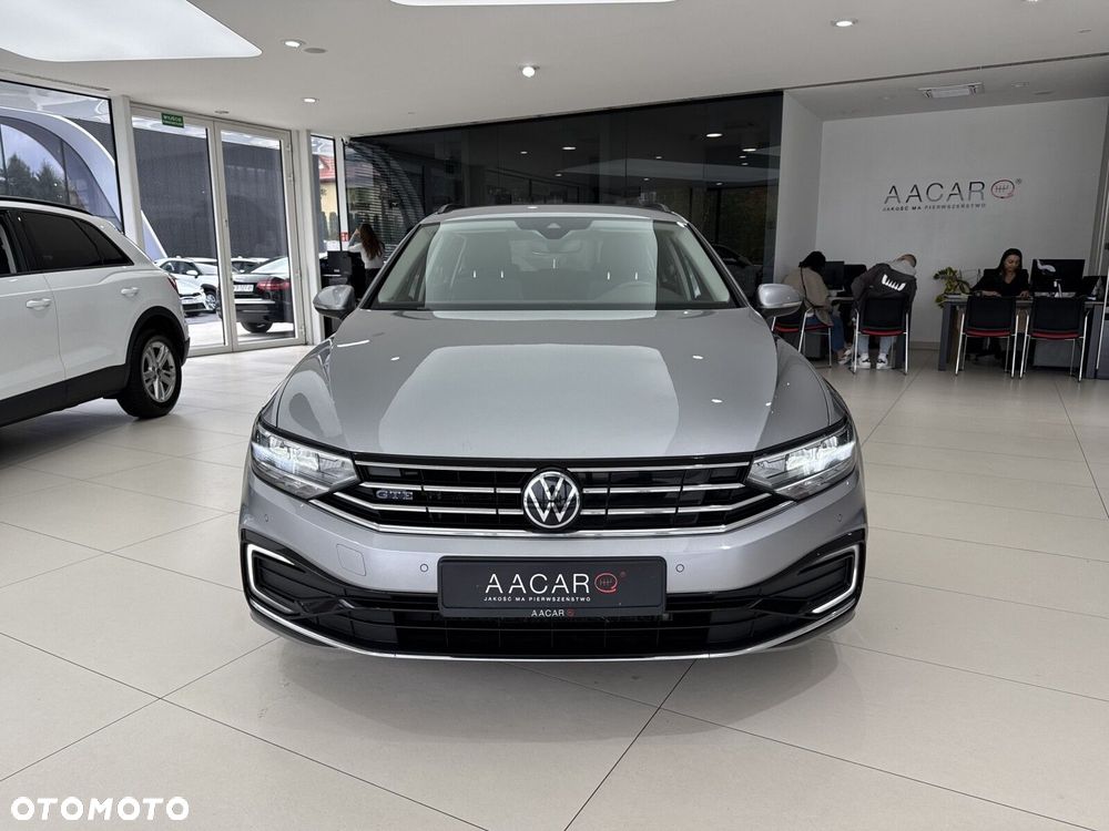 Volkswagen Passat - 7