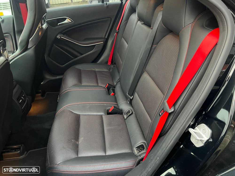 Mercedes-Benz A 45 AMG 4Matic Speedshift 7G-DCT Edition 1 - 4