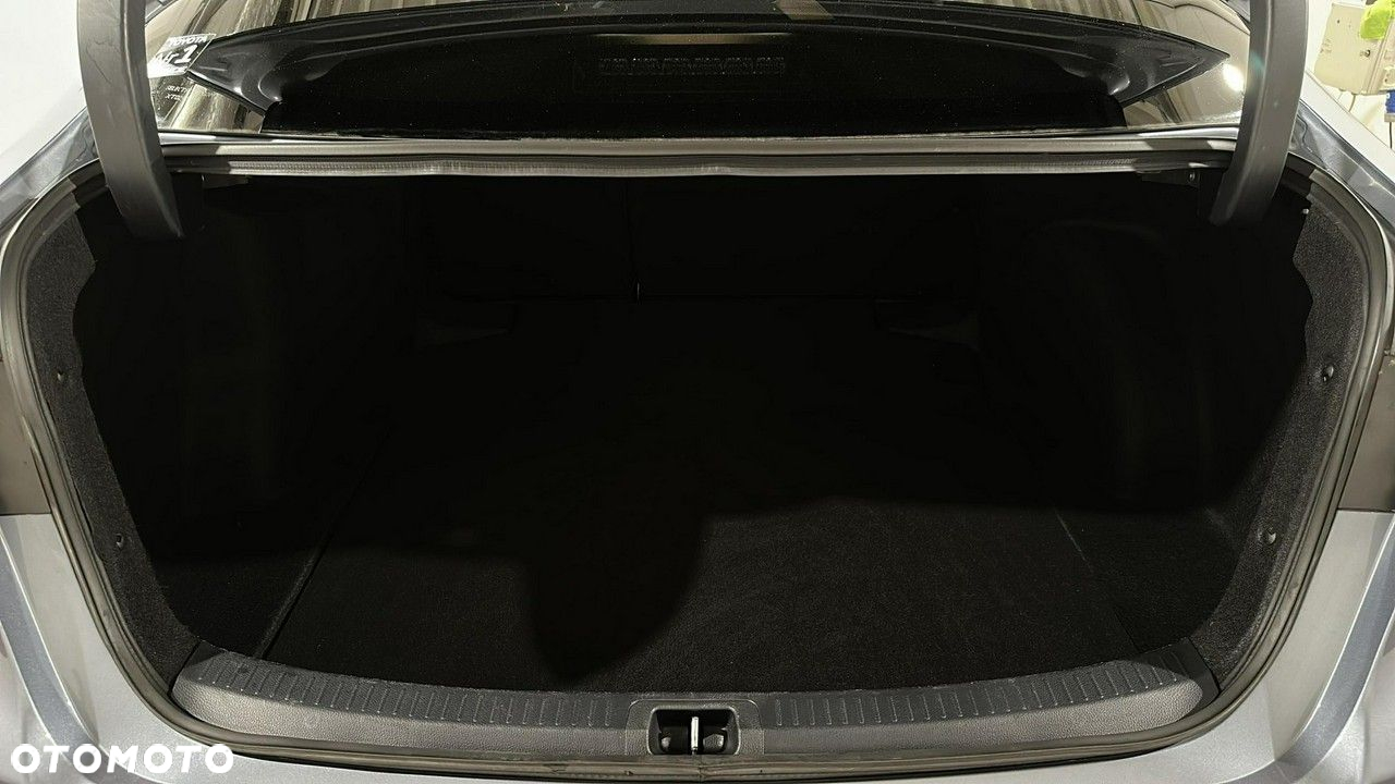 Toyota Corolla - 26